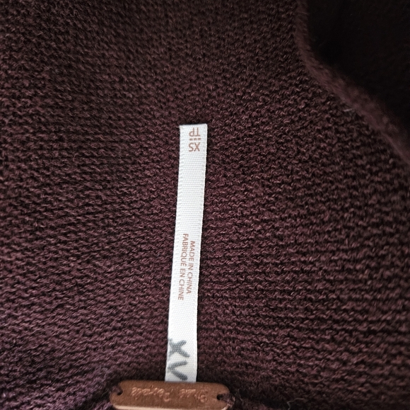 Free People Plum Burgundy Sweater Size XS - Picture 4 of 4